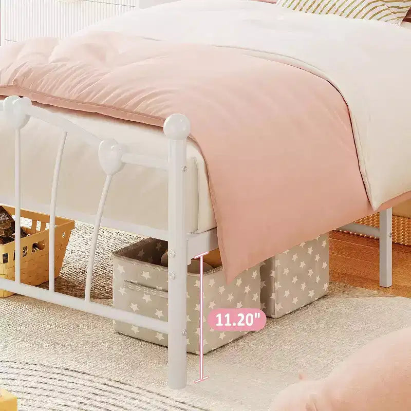 Struttura letto in metallo a forma di cuore doppio Acekool, piattaforma con testiera, pediera, robusto supporto a doghe, contenitore sottostruttura, nessuna molla richiesta, bianco