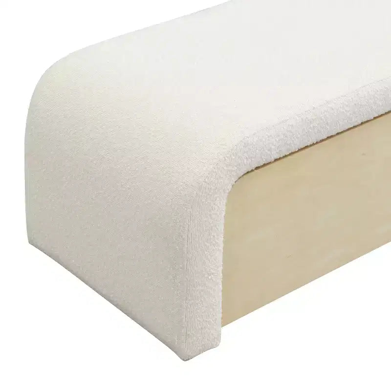 Pouf moderno Fiora imbottito in bouclé
