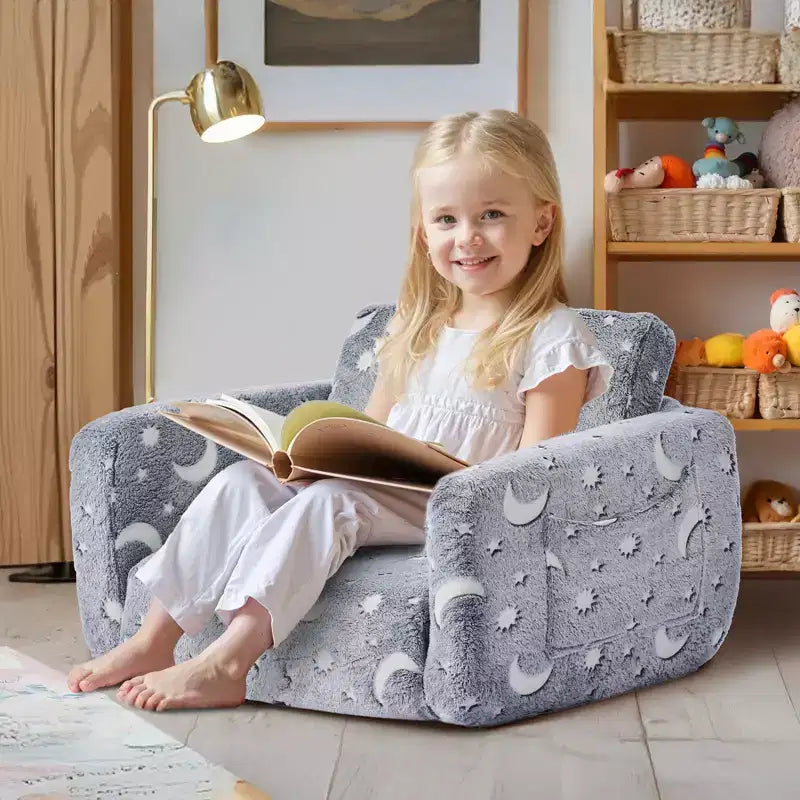 VEVOR Divano per Bambini 2 in 1, Morbido Divano Pieghevole per Bambini con Braccioli, Divano Estensibile per Bambini con Spugna 28D e Flanella che si Illumina al Buio, M, Grigio