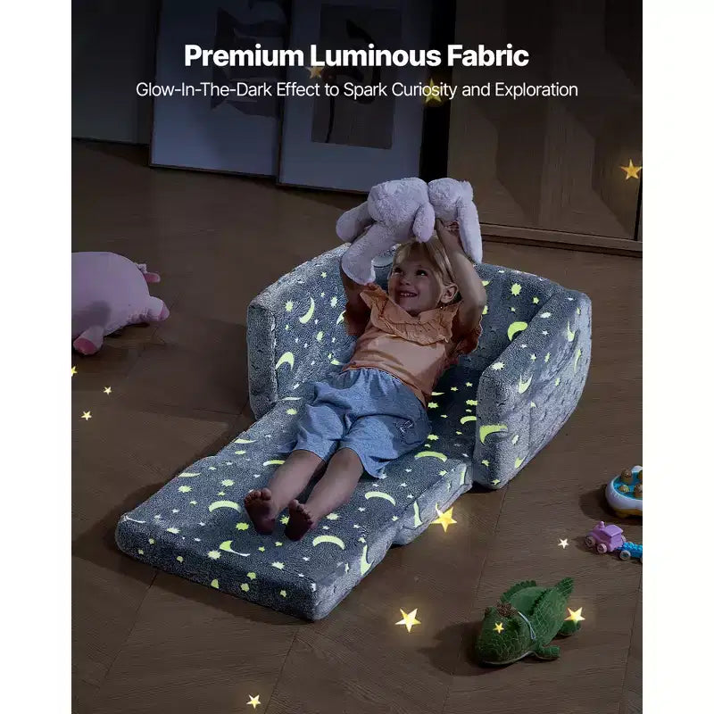 VEVOR Divano per Bambini 2 in 1, Morbido Divano Pieghevole per Bambini con Braccioli, Divano Estensibile per Bambini con Spugna 28D e Flanella che si Illumina al Buio, M, Grigio