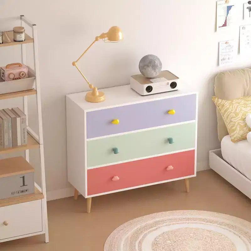 Comodini moderni con cassetti dal design colorato, cassettiere in legno per bambini, cassettiere per camera da letto, cameretta per bambini